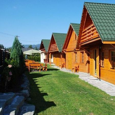 Domki Nad Jeziorem-Wodnik Villa Zarzecze  Kültér fotó